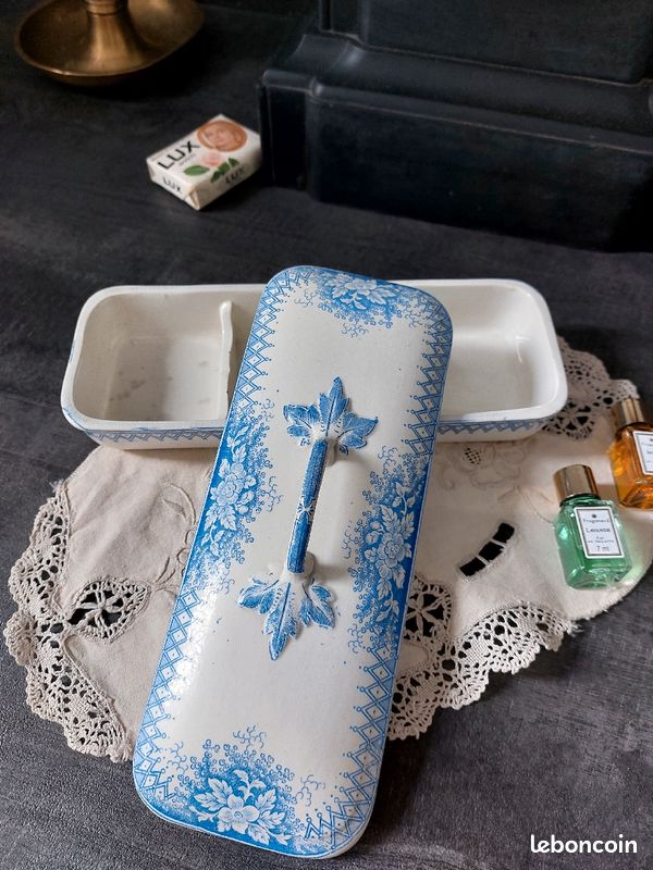 Boîte ancienne (image 2)