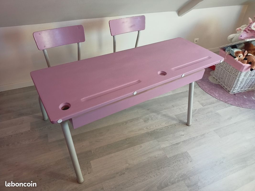 Bureau d'écolier - pupitre (image 1)