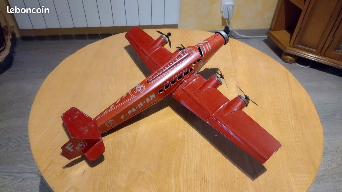 Ancien Avion En Tôle Joustra - Occasion - Collection