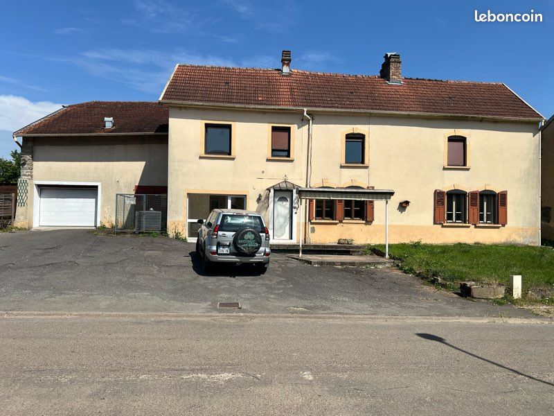 Maison 7 pièces 130 m² · à Cubry-lès-Faverney · 130 m² · 730 €