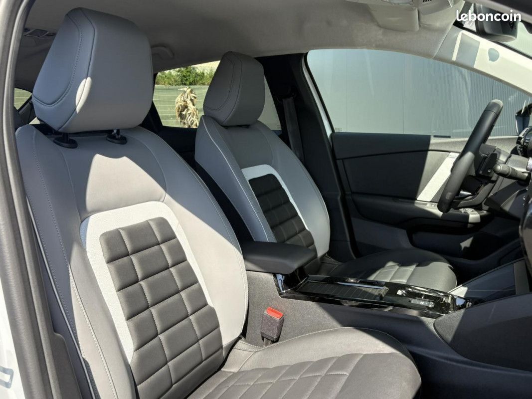 Citroën C4 HYBRID 145 CH MAX e-DCS6 (image 5)