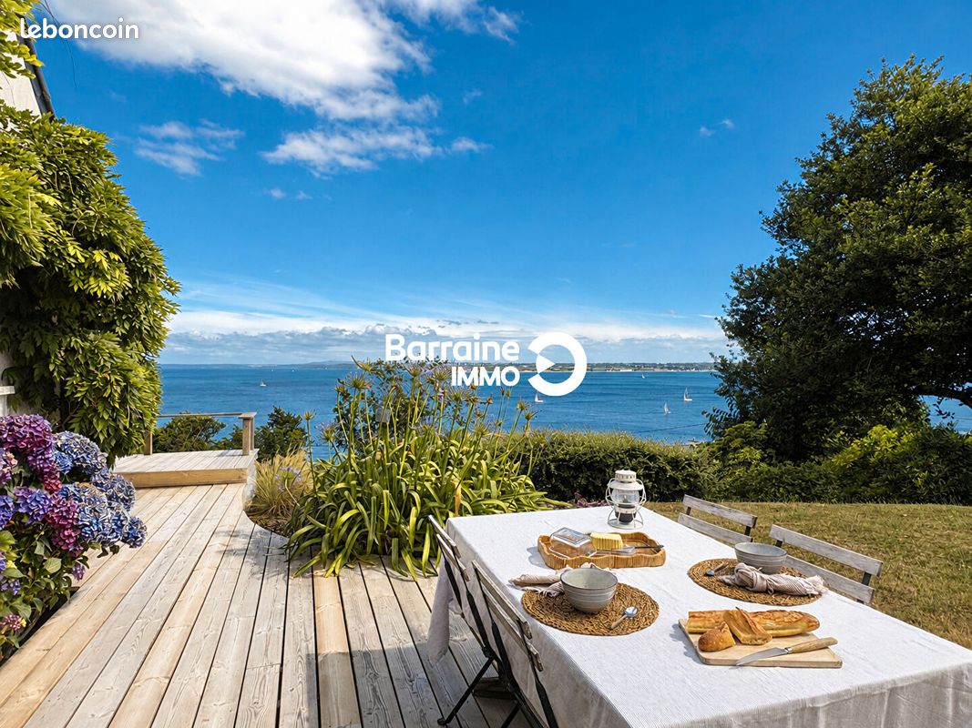 Maison 8 pièces 142 m² · à Roscanvel · 142 m² · 596 500 €