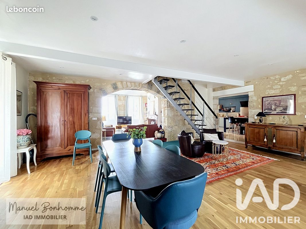 Maison 7 pièces 210 m² · à Laplume · 210 m² · 359 900 €