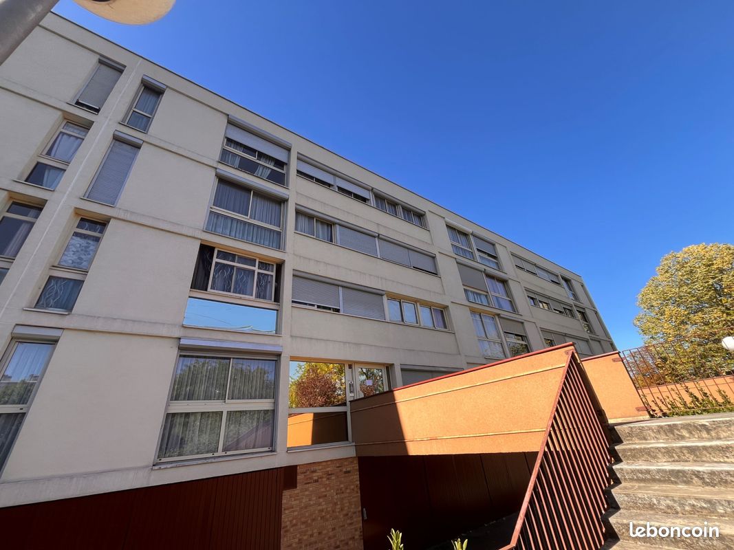 Appartement 4 pièces 73 m² · à Carrières-sur-Seine · 73 m² · 195 000 €