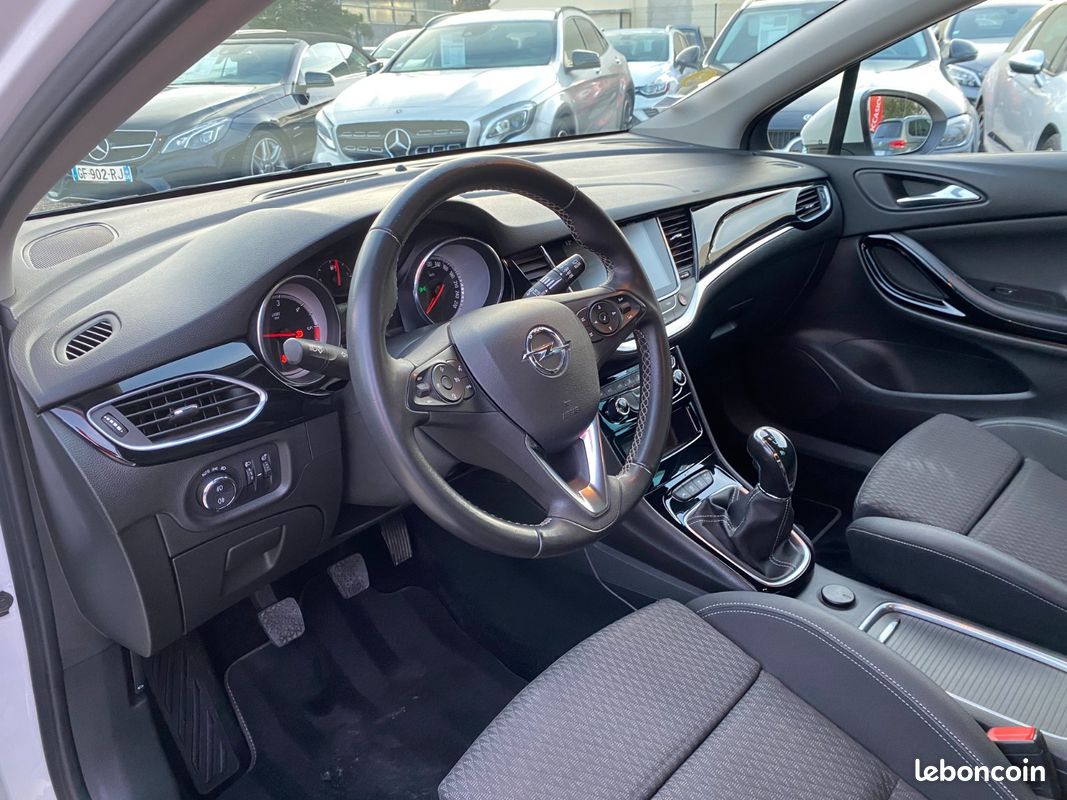 Opel Astra 1.6 CDTI (image 18)