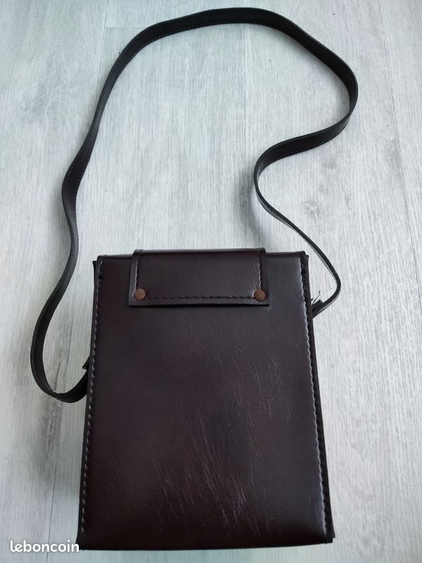 Sac en bandoulère en cur Marron vntage. | Etsy