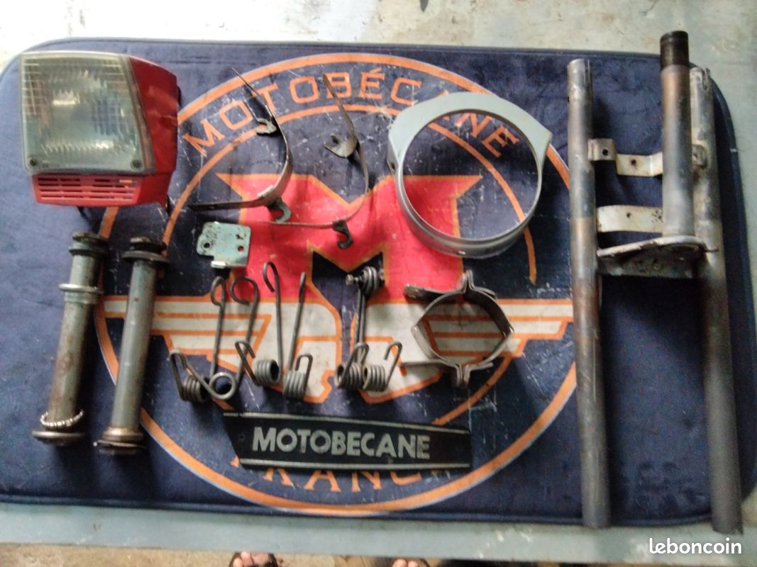 Lot pieces motobecane (image 1)