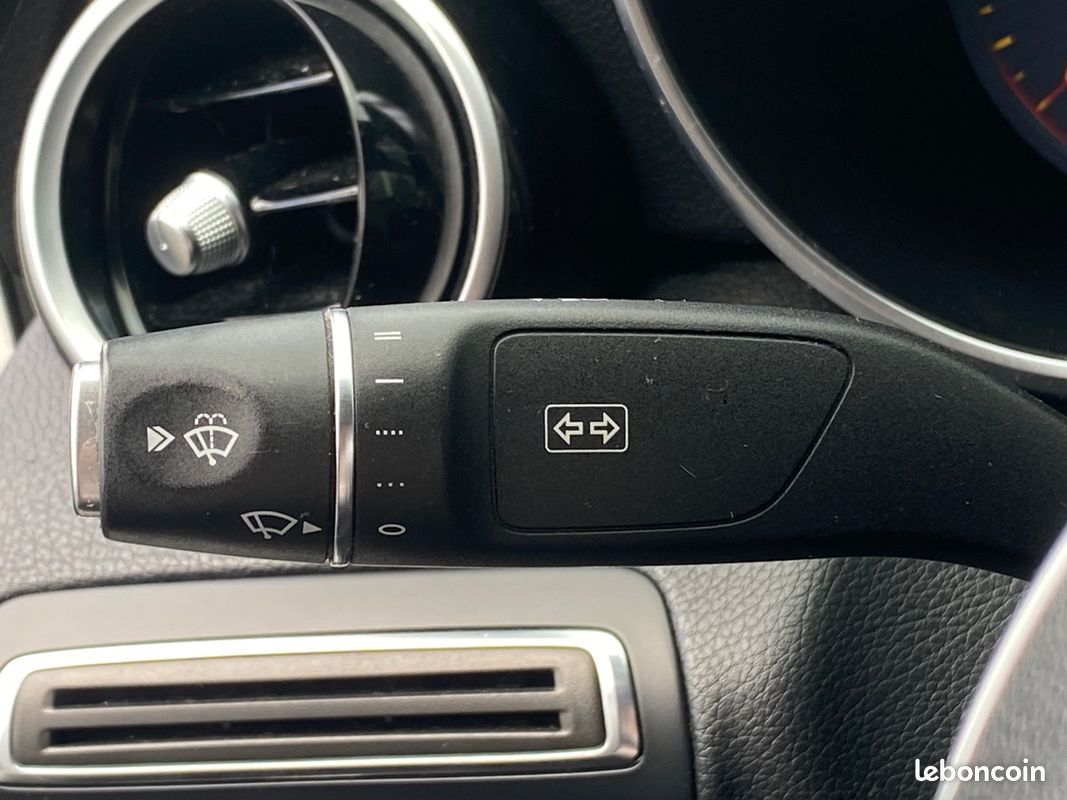 Mercedes CLASSE C 220D 194 ch / Toit ouvrant / Ambiance LED intérieur / Son Burmester / Sièges chauffants / Virtual Cockpit / Caméra 360° (image 10)