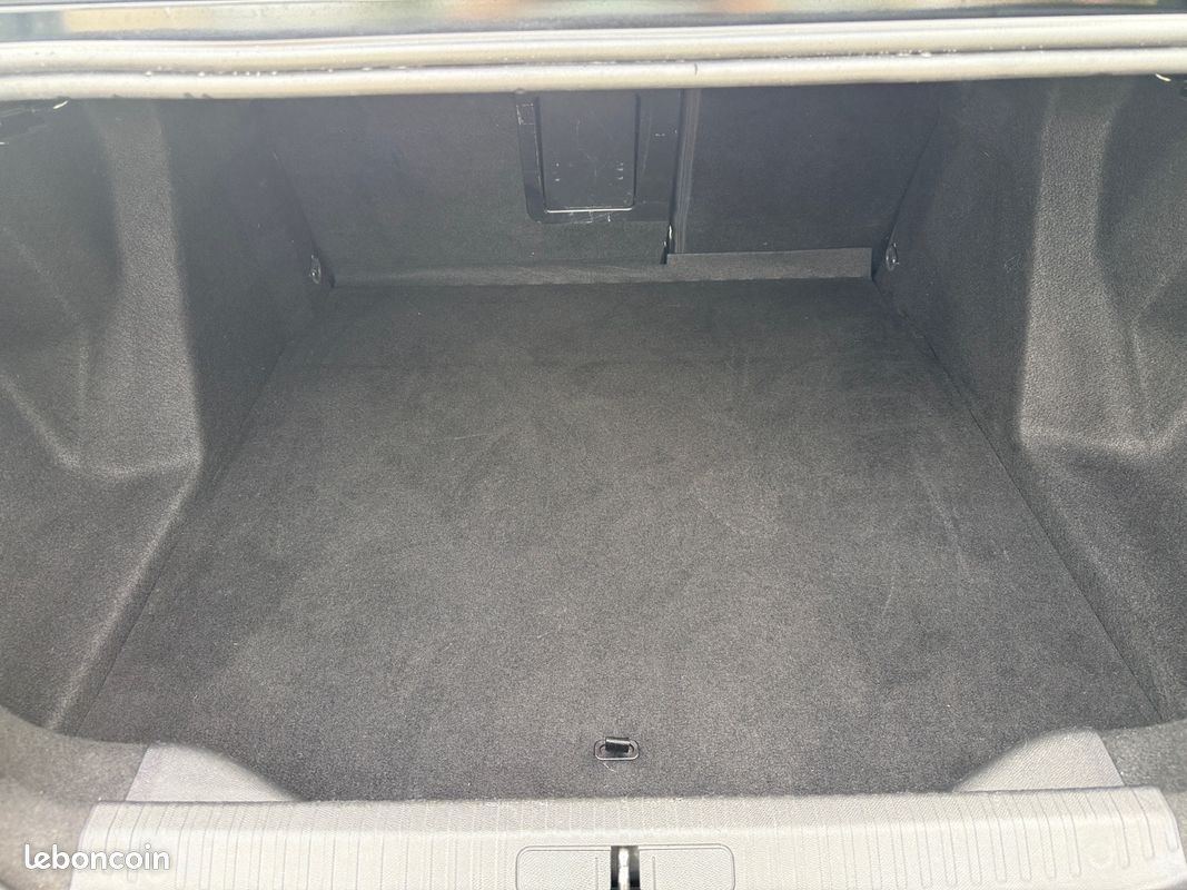 CITROEN C4 X 1.2 PureTech 130 SS EAT8 Shine TVA RECUPERABLE (image 28)
