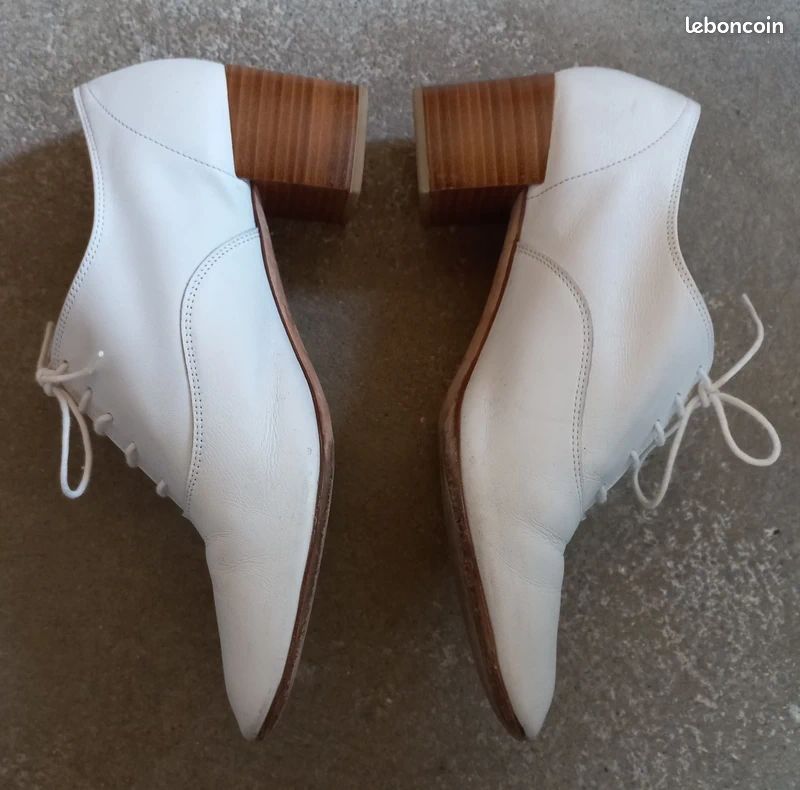 Repetto Richelieu modèle Sado, à talon moyen, 100% cuir blanc (image 3)