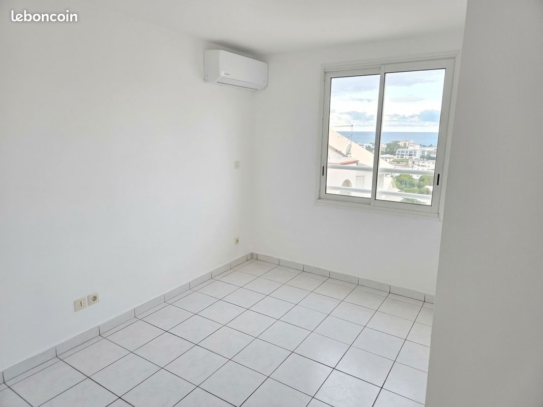 Appartement 3 pièces 54 m² · à Saint-Denis · 54 m² · 990 €/mois
