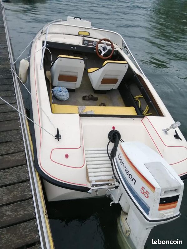 Vends bateau sans place au port (image 2)
