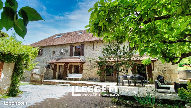 Maison 10 pièces 177 m²