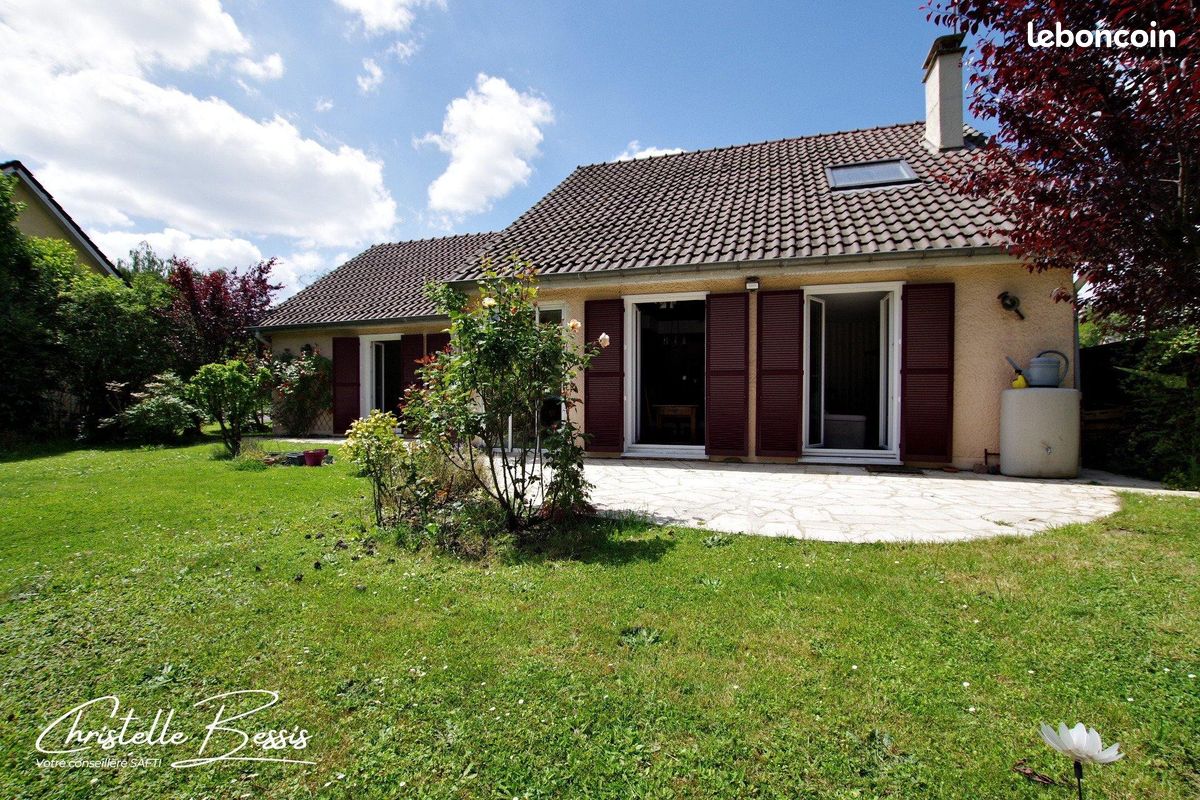 Maison 6 pièces 146 m² · à Villecresnes · 146 m² · 449 900 €