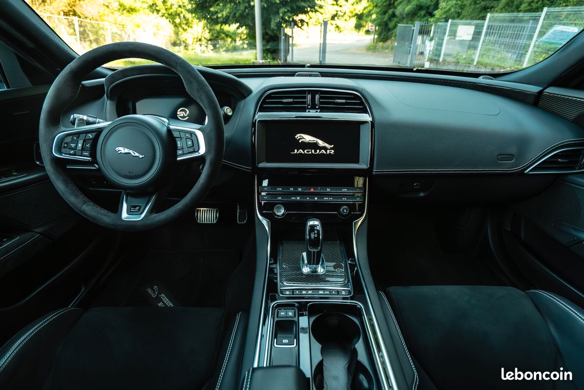 Jaguar xe sv project 8 v8 5.0l 600ch – 1of300 (image 10)