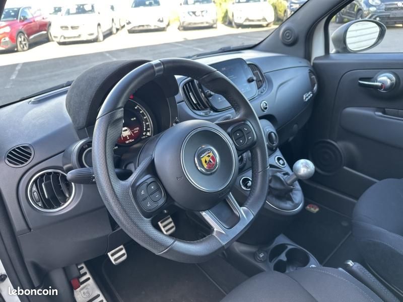 Abarth 500 1.4 Turbo T-Jet 165ch 595 MY22 (image 20)