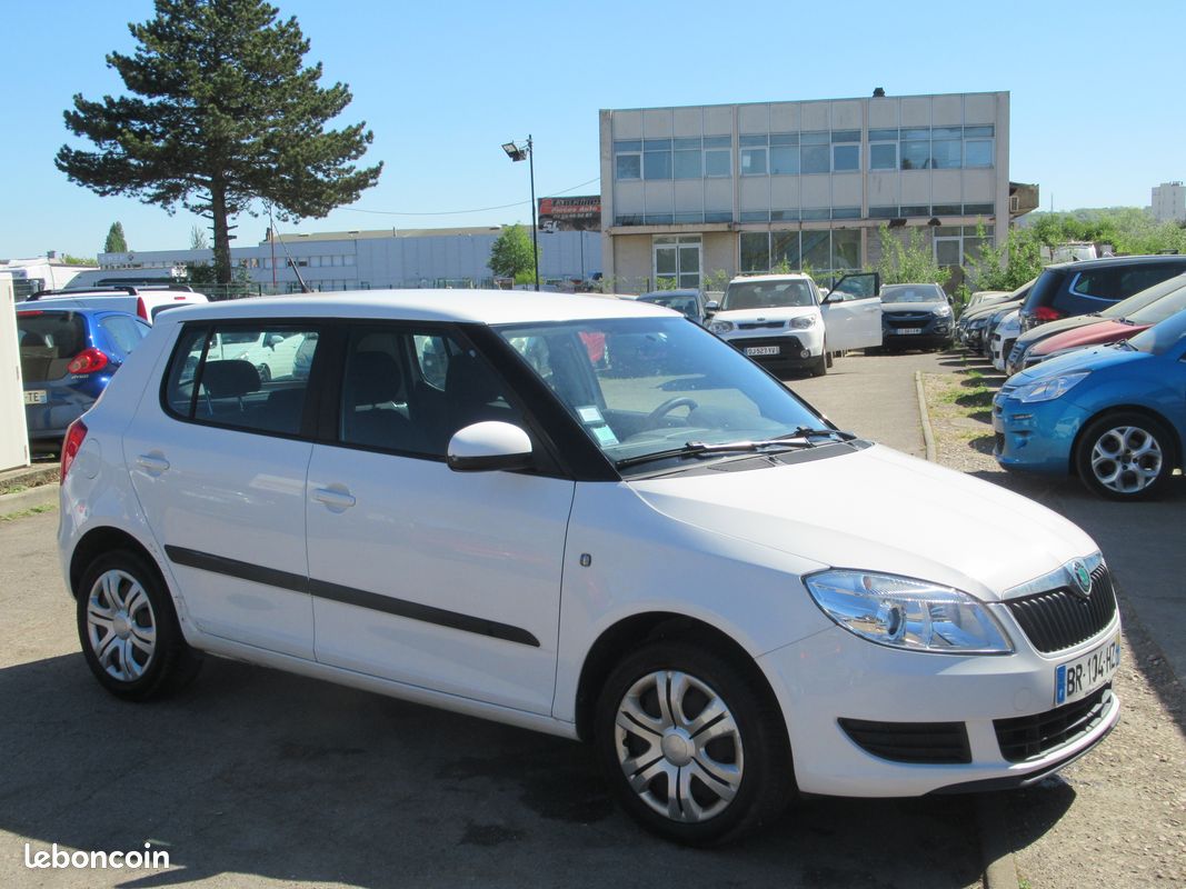 Skoda fabia 1.2 tsi 105 ch ambition (image 4)