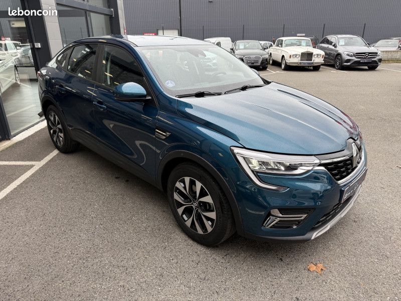 Renault ARKANA 1.6 E-TECH HYBRIDE 145CH EQUILIBRE -22 (image 3)