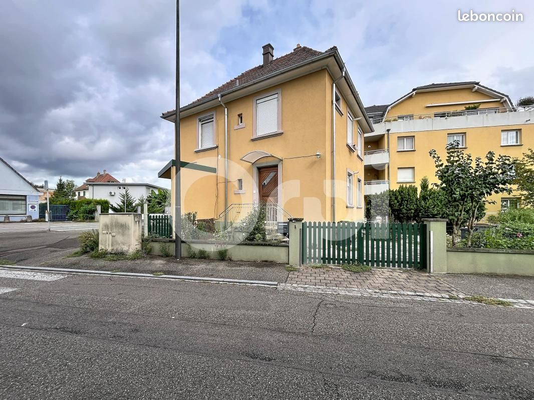 Immeuble 4 pièces 133 m² · à Illzach · 133 m² · 207 000 €