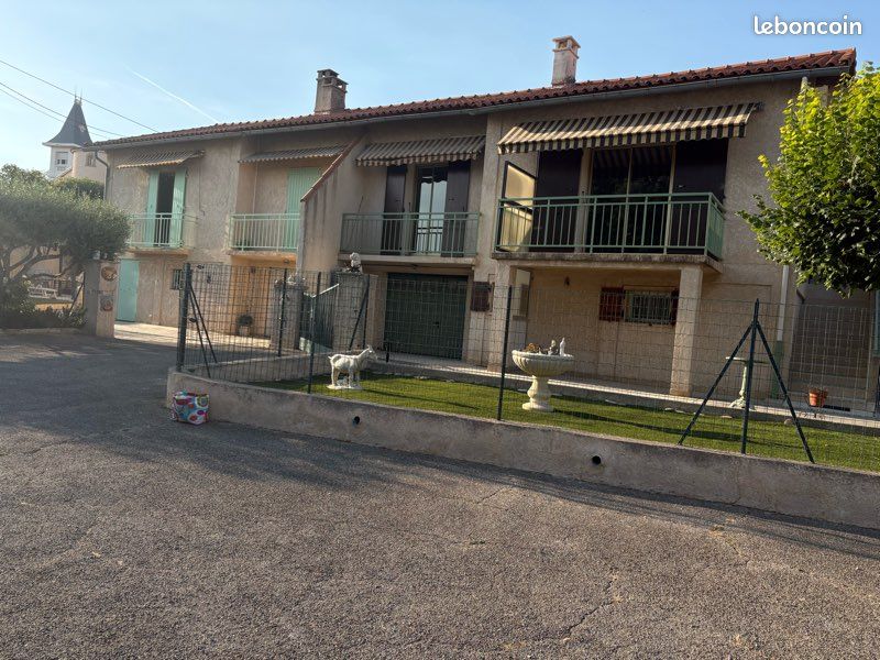 Maison 8 pièces 200 m² · à Marseille · 200 m² · 840 000 €