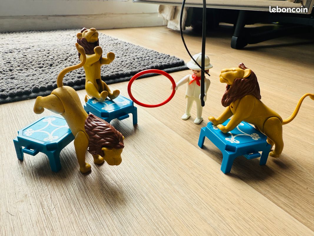 Playmobil 3519 - Selle D'éléphant De Cirque Avec Couverture Rouge - Occasion
