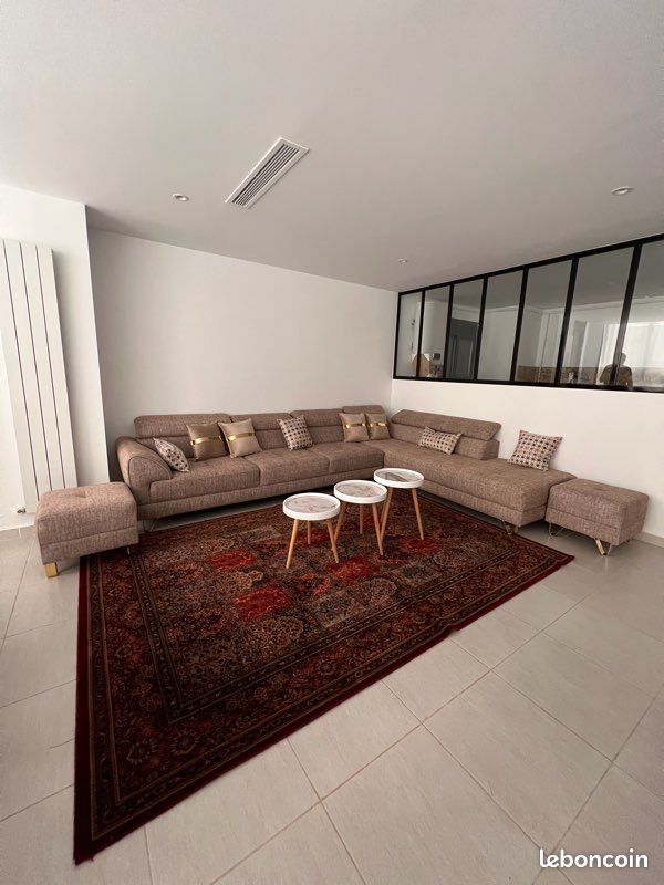 Appartement 4 pièces 108 m² · à Marseille · 108 m² · 85 000 €