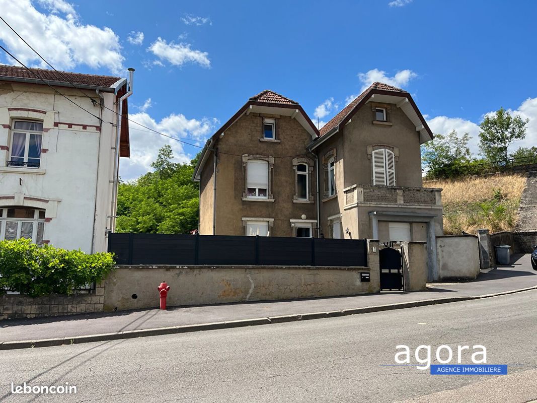 Maison 10 pièces 210 m² · à Auboué · 210 m² · 279 000 €