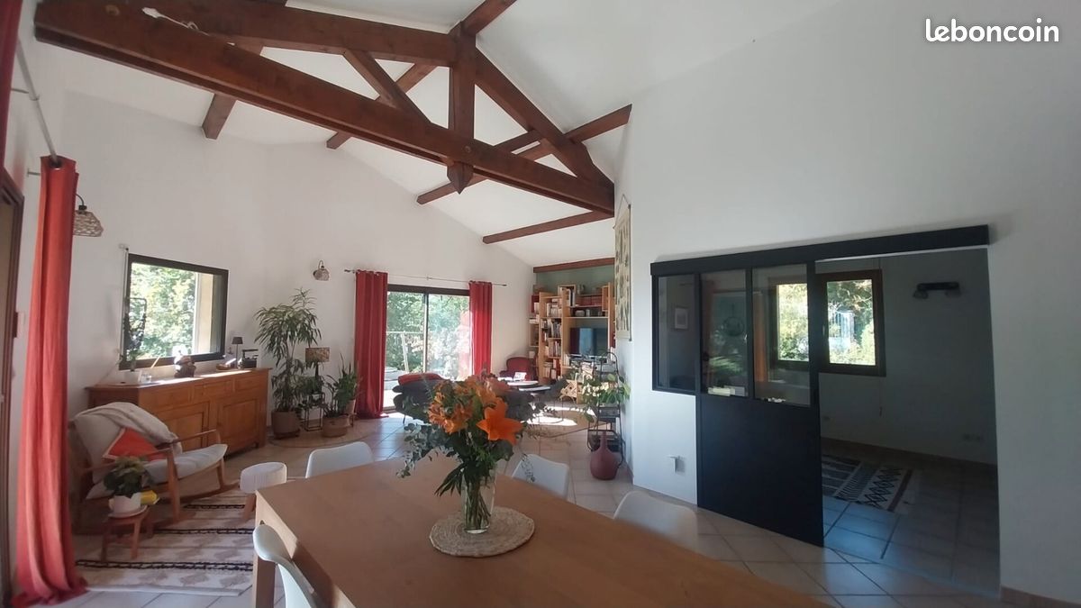 Maison 6 pièces 181 m² · aux Côtes-d'Arey · 181 m² · 535 000 €
