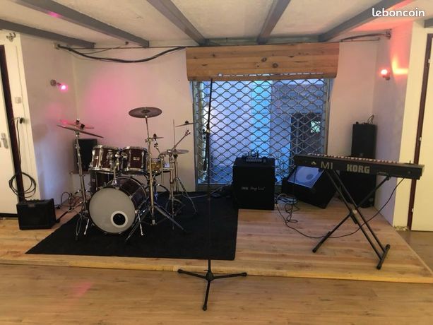 Belfort hyper centre local commercial bureau restaurant boutique 200m2 + appartement en Mezzanine