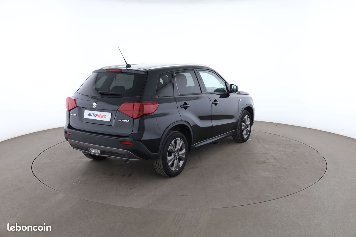 Suzuki Vitara 1.0 BoosterJet Privilege 111 ch (image 3)