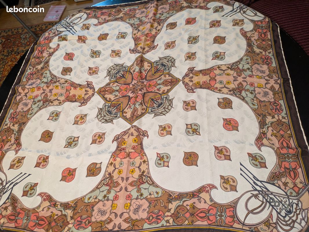 Tour de cou Soie patchwork – Couleurs du monde