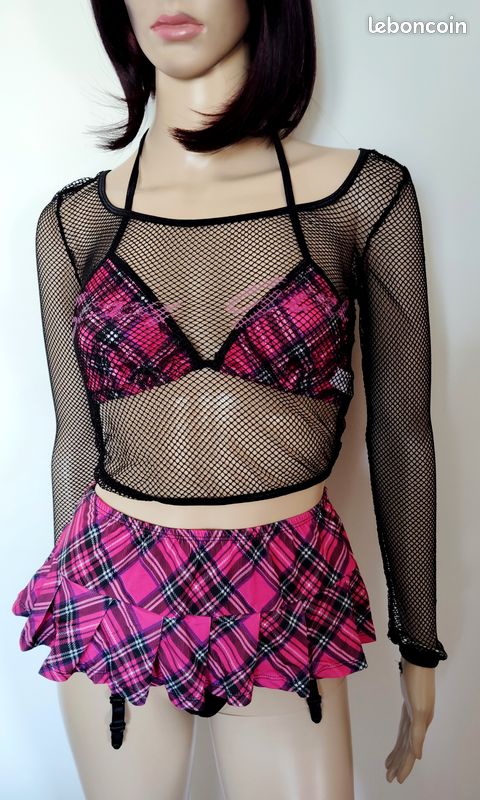 Ensemble tenue pièces neuf bas résille offert Vêtements