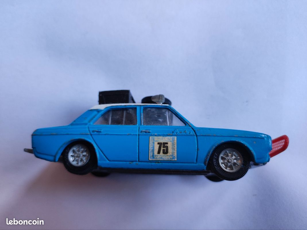 Corgi Toys Hillman Hunter Rallye (Gebraucht) in Meyrin für CHF 25 – mit