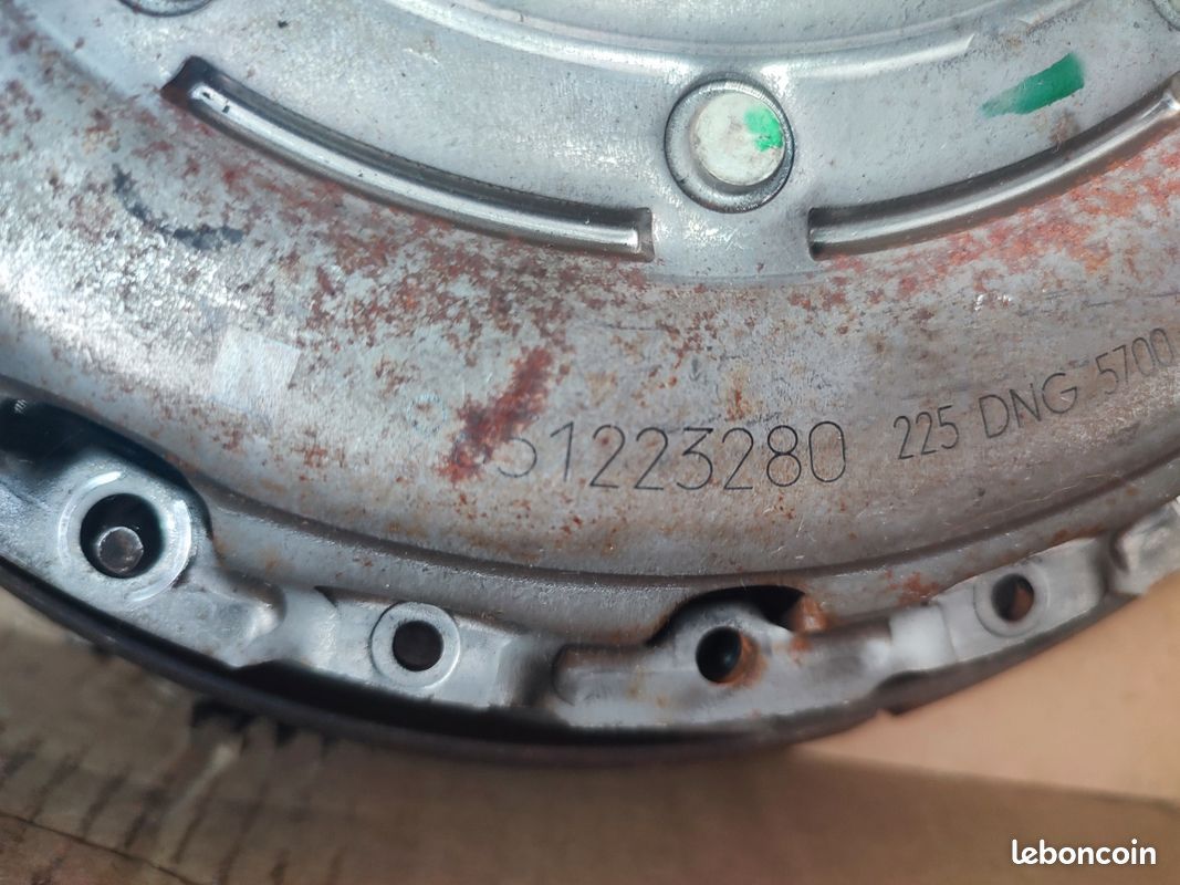 Kit embrayage volant moteur 1.6 HDi 110ch (image 3)