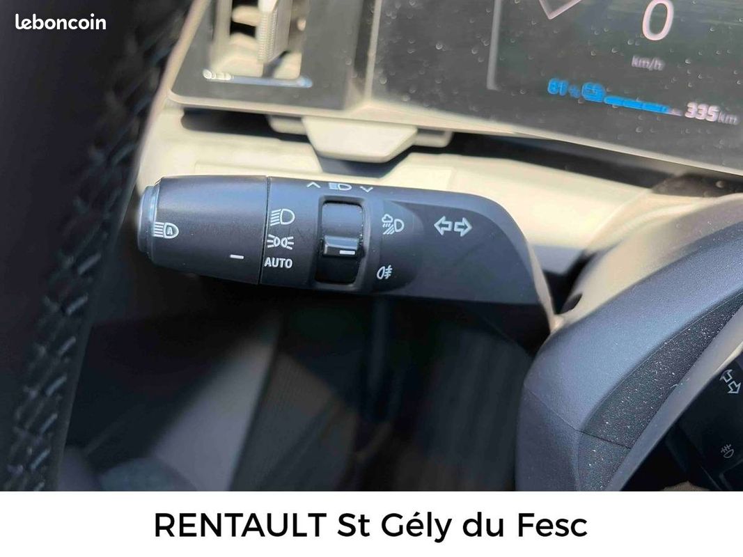 RENAULT Megane E-Tech EV60 130ch super charge Evolution ER (image 20)