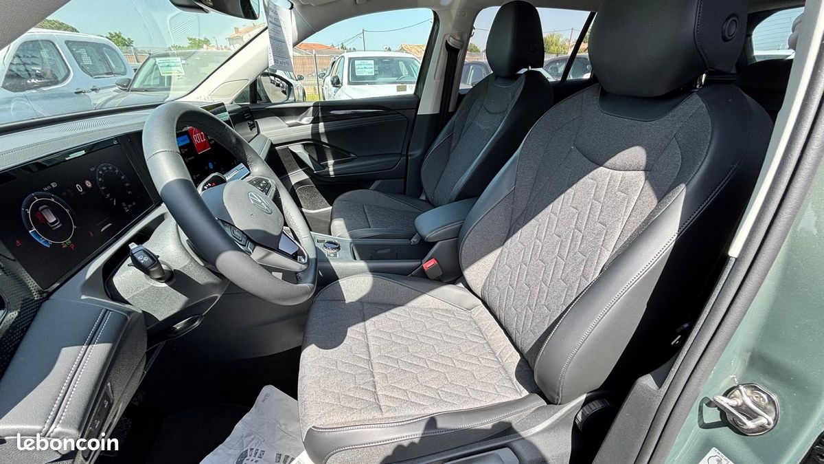 Volkswagen TIGUAN 2.0 TDI 150CH LIFE PLUS DSG7 (image 12)