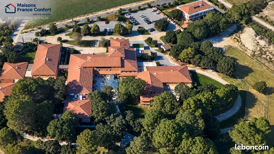 Terrain 650 m² · au Tholonet · 595 000 €