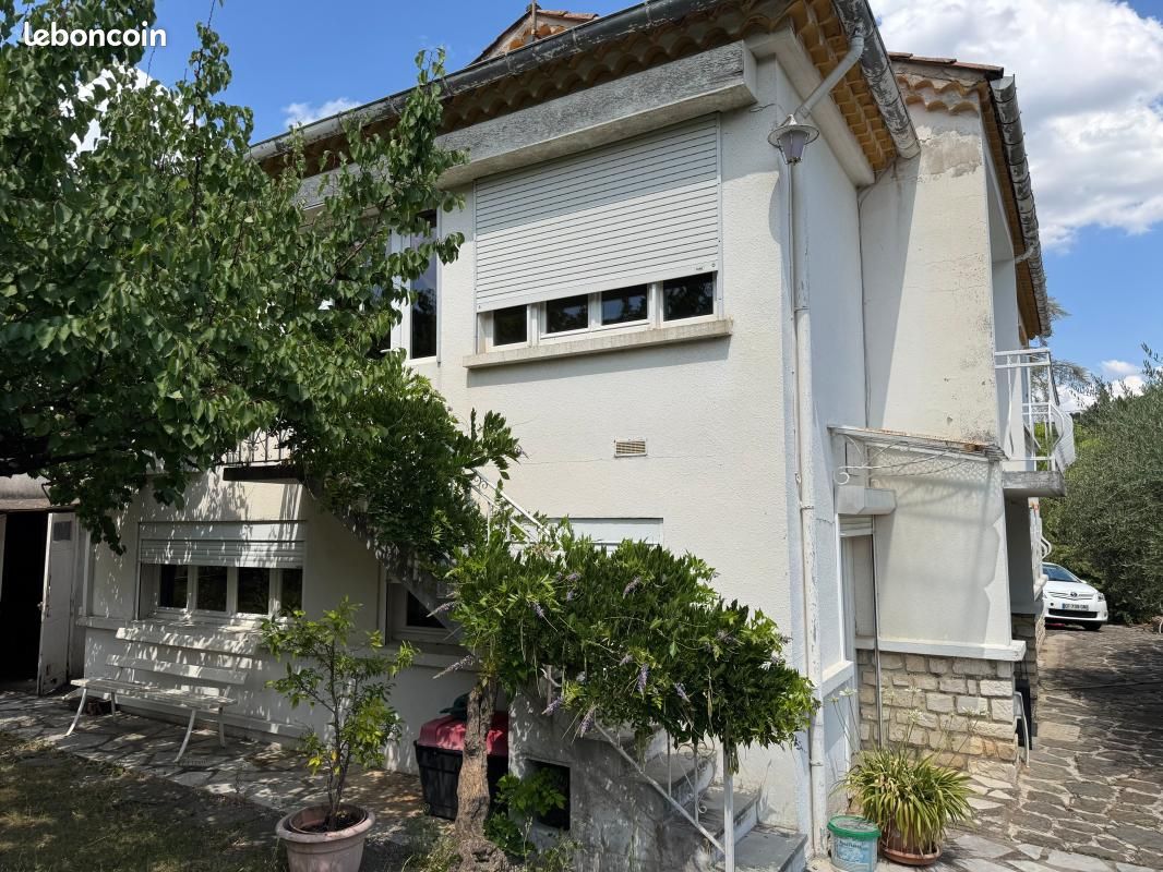 Maison 5 pièces 148 m² · à Saint-Ambroix · 148 m² · 211 000 €