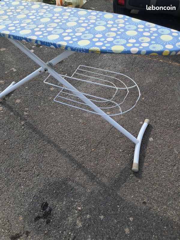 Grande table à repasser (image 3)