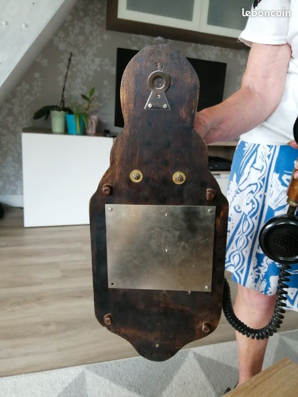 Téléphone ancien (image 1)
