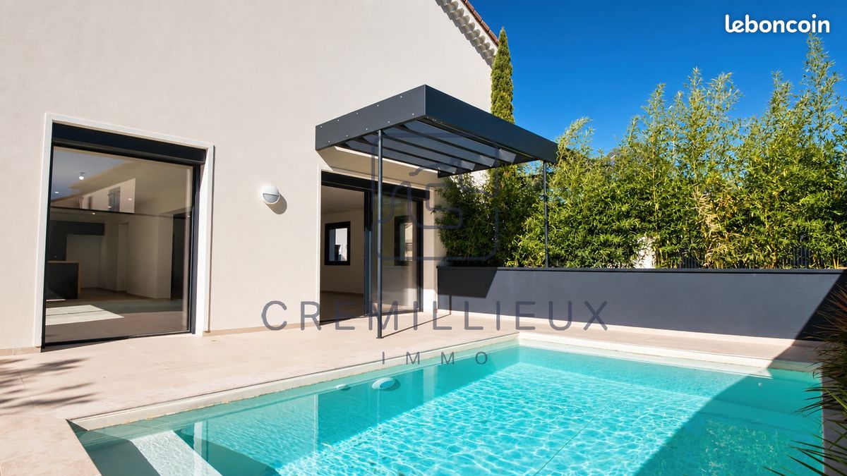 Maison 8 pièces 240 m² · à Guilherand-Granges · 240 m² · 690 000 €