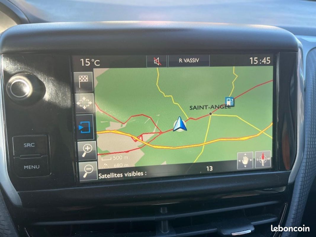 PEUGEOT 208 1.2i Pure Tech - 110 Allure + Apple CarPlay + Radars Arrière + Clim Auto (image 8)