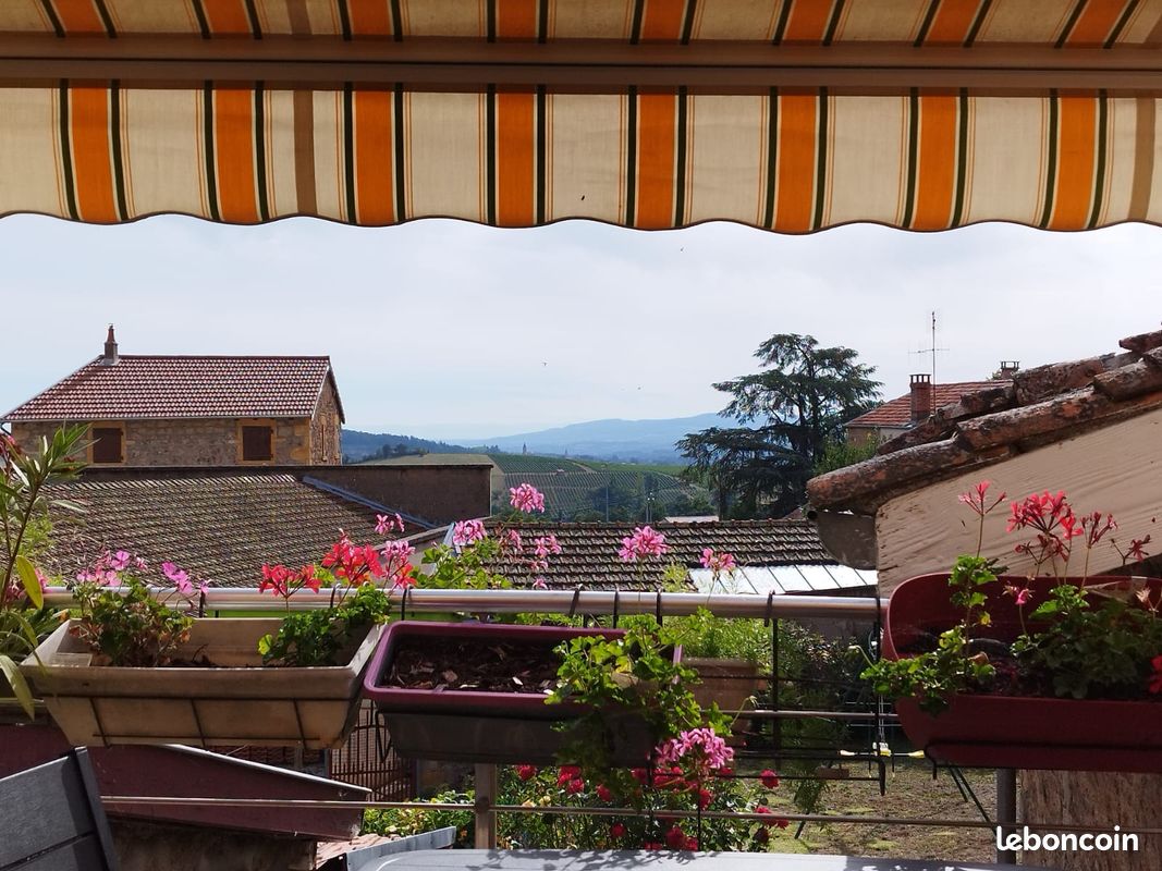 Maison 5 pièces 100 m² · à Saint-Romain-de-Popey · 100 m² · 210 000 €