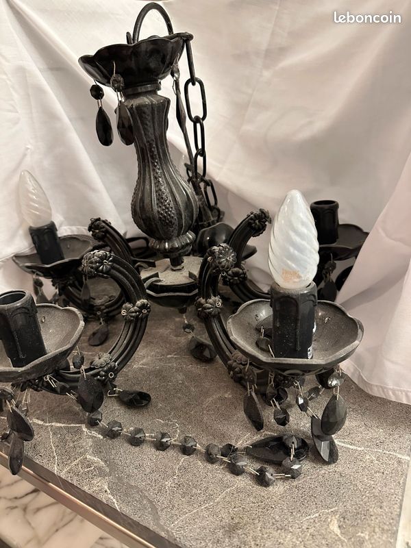 Lustre en verre noir (image 1)