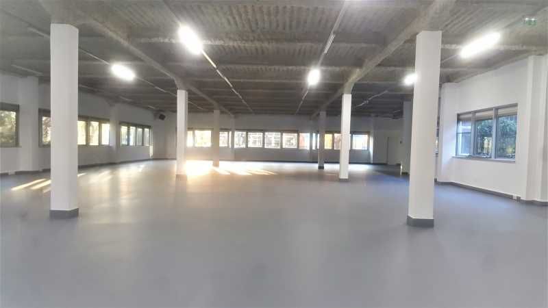 Local d'activité 644 m² (image 1)