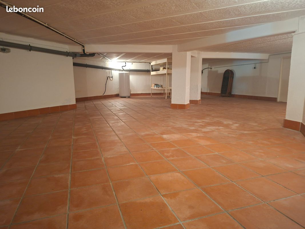 Maison 7 pièces 220 m² · à Pézilla-la-Rivière · 220 m² · 560 000 €
