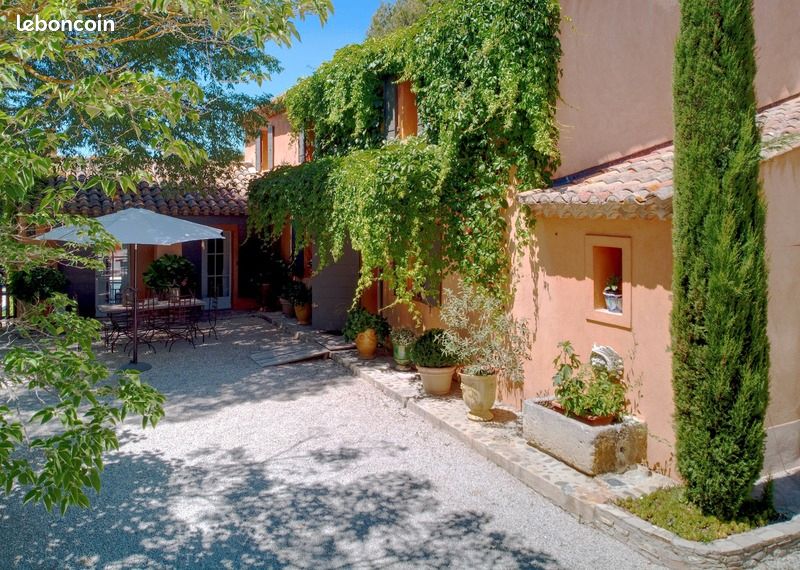 Maison 7 pièces 275 m² · à Aix-en-Provence · 275 m² · 1 550 000 €