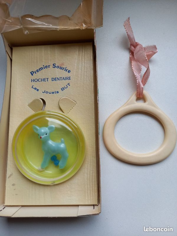 Hochet Vintage En Plastique - Jouet De Bazar Rétro - Neuf, Pour Collection Ou Décoration