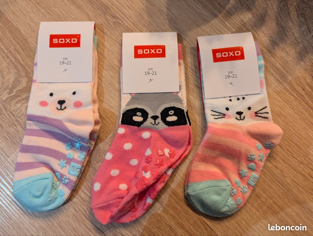 3 chausettes neuves antidérapant soxo (image 1)