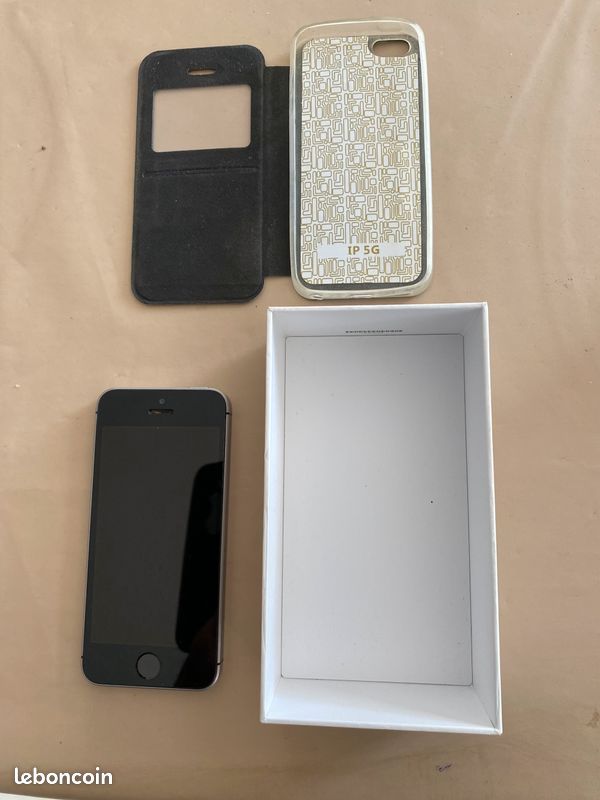 APPLE IPHONE 8 - Pour pièces - HS - Cassé à l'avant et à l'arrière